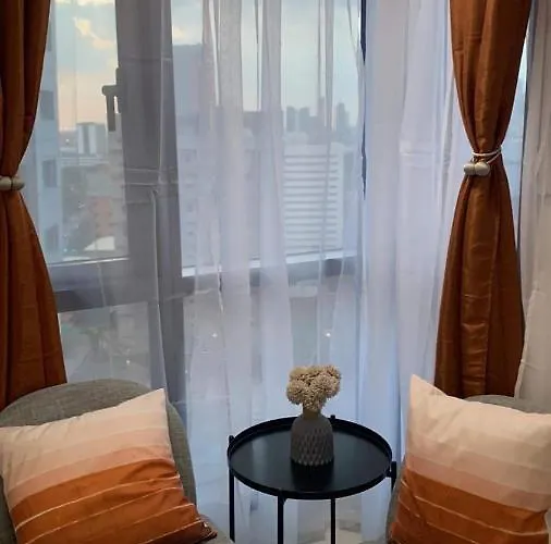 Aparthotel Comfy Grand Riviera Suite, Roxas Blvd Ermita Infront Of Us Embassy Manilla